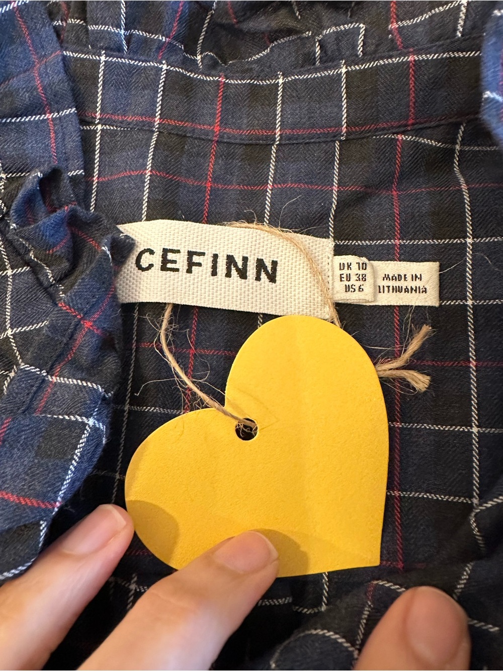 Cefinn Navy Plaid Women's Button-Front Blouse